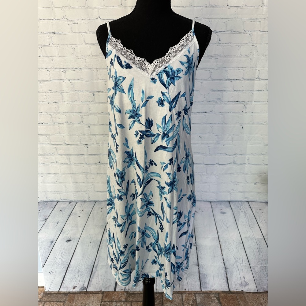 Petite Plume Blue Botanical Floral Cotton Cami Nightgown - Size Medium